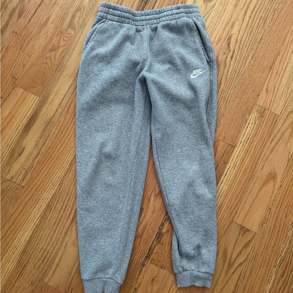 Nike Kids Heather Gray club fleece sweatpants
